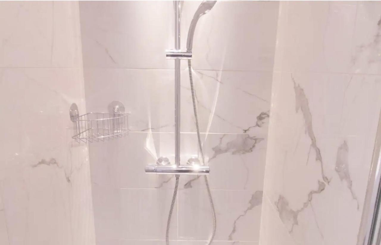 Bel Appartement Idealement Situe - Tour Eiffel باريس المظهر الخارجي الصورة